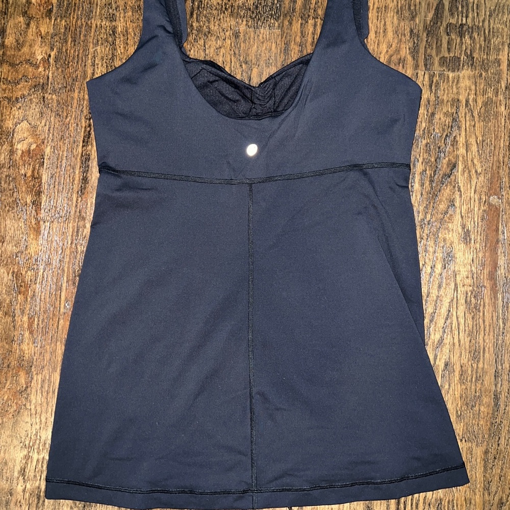 Black LuluLemon Athletica tank top size 10 in excellent condition